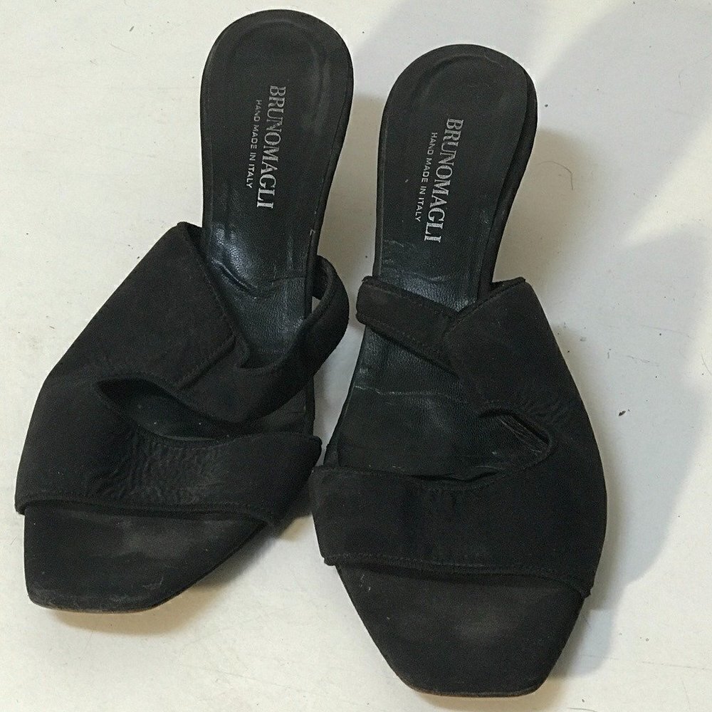 Bruno Magli Size 10 Flat Mule Slip Shoes Sandals Leather Formal Black Open Toe